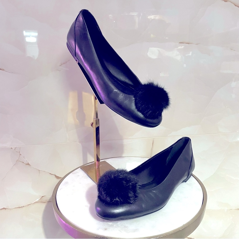 **NWT** Micheal KORS Leather Remi Puff/Pom Ballet flats 7